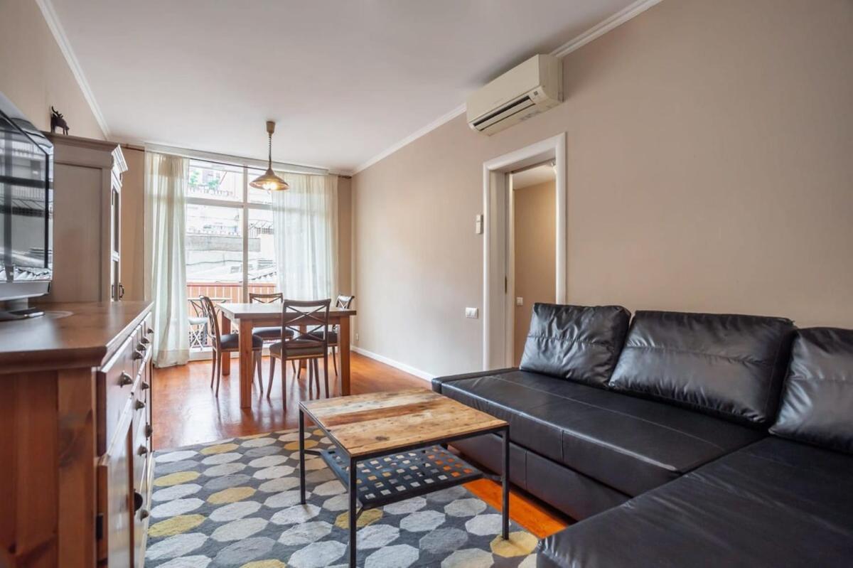 ברצלונה Next To Sagrada Familia 4-Bedroom Apartment מראה חיצוני תמונה