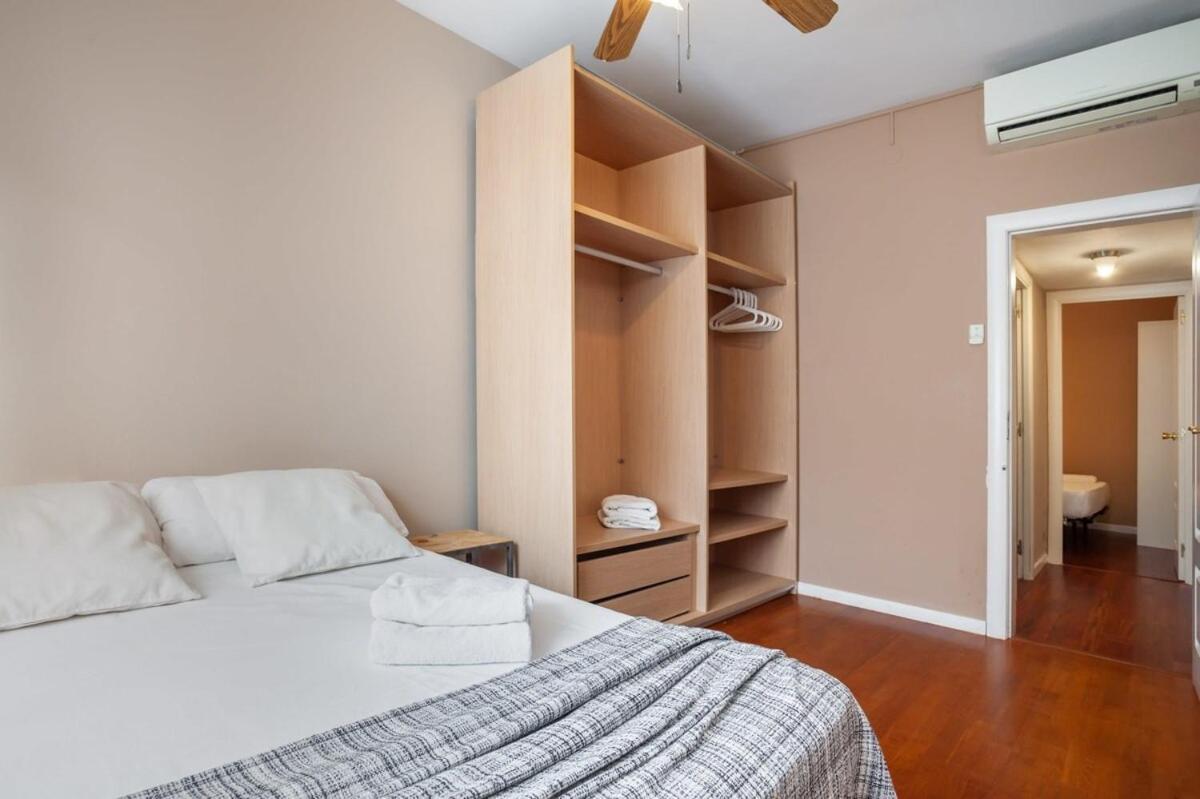 ברצלונה Next To Sagrada Familia 4-Bedroom Apartment מראה חיצוני תמונה
