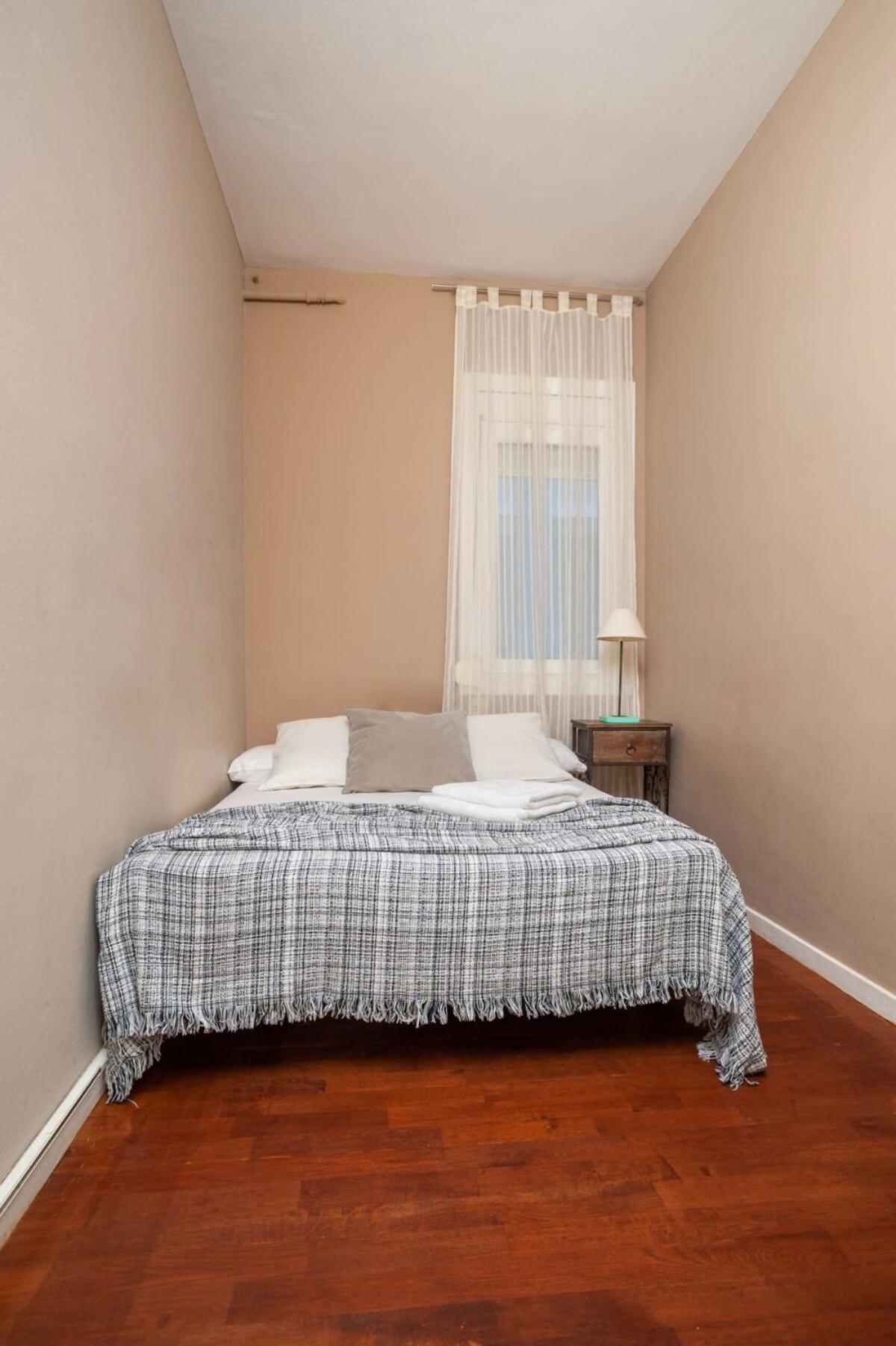 ברצלונה Next To Sagrada Familia 4-Bedroom Apartment מראה חיצוני תמונה